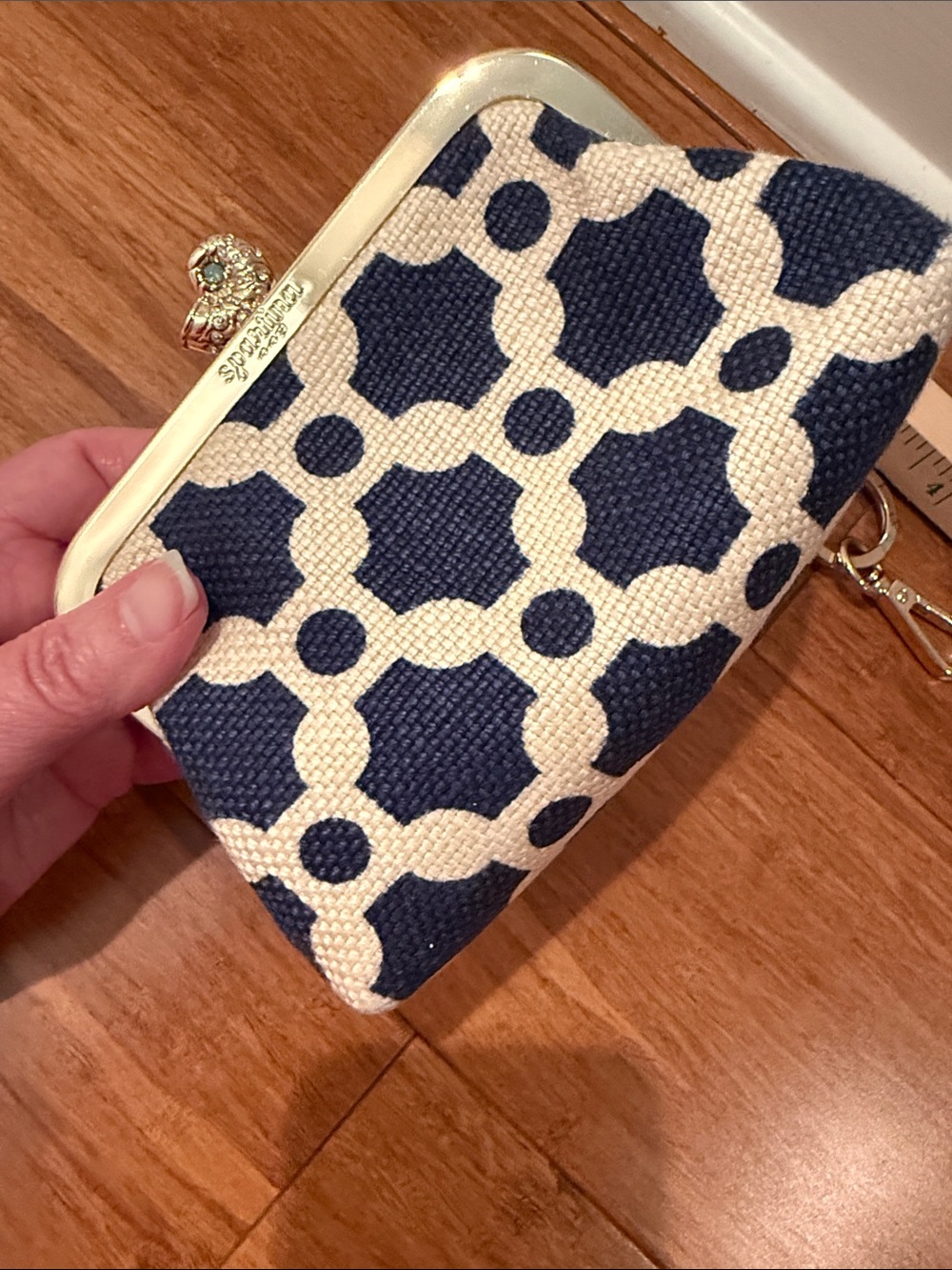Spartina 449 Navy and Cream Geometric Kiss-Lock Coin Purse with Key Fob - Picture 9 of 13